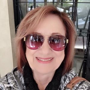 Meet your Posher, Raya